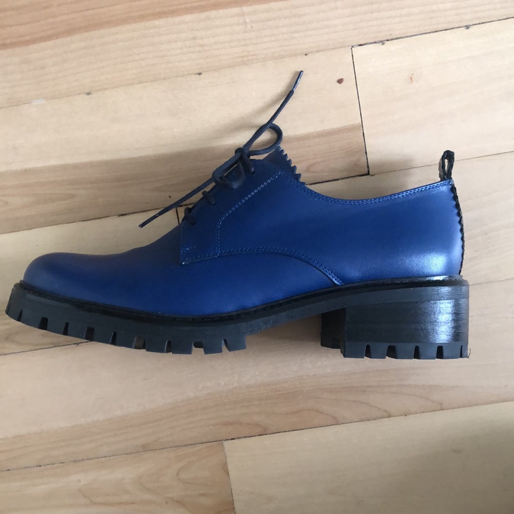 Maguire Zava Blue Oxford - Picture 2 of 10
